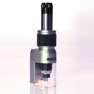 Microscopio iluminado con escala graduada